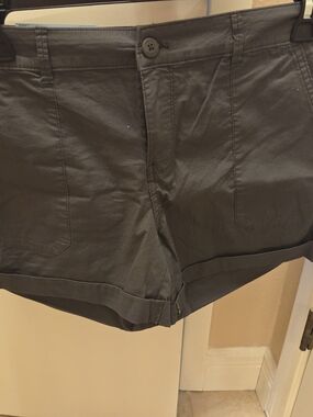 Sanctuary Olive Green Cuffed Bermuda Shorts
